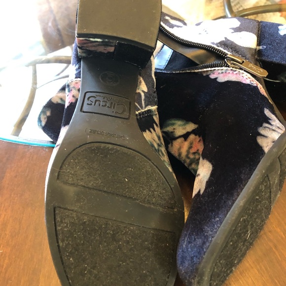 Sam Edelman “Circus” Velvet Boots - Picture 5 of 5